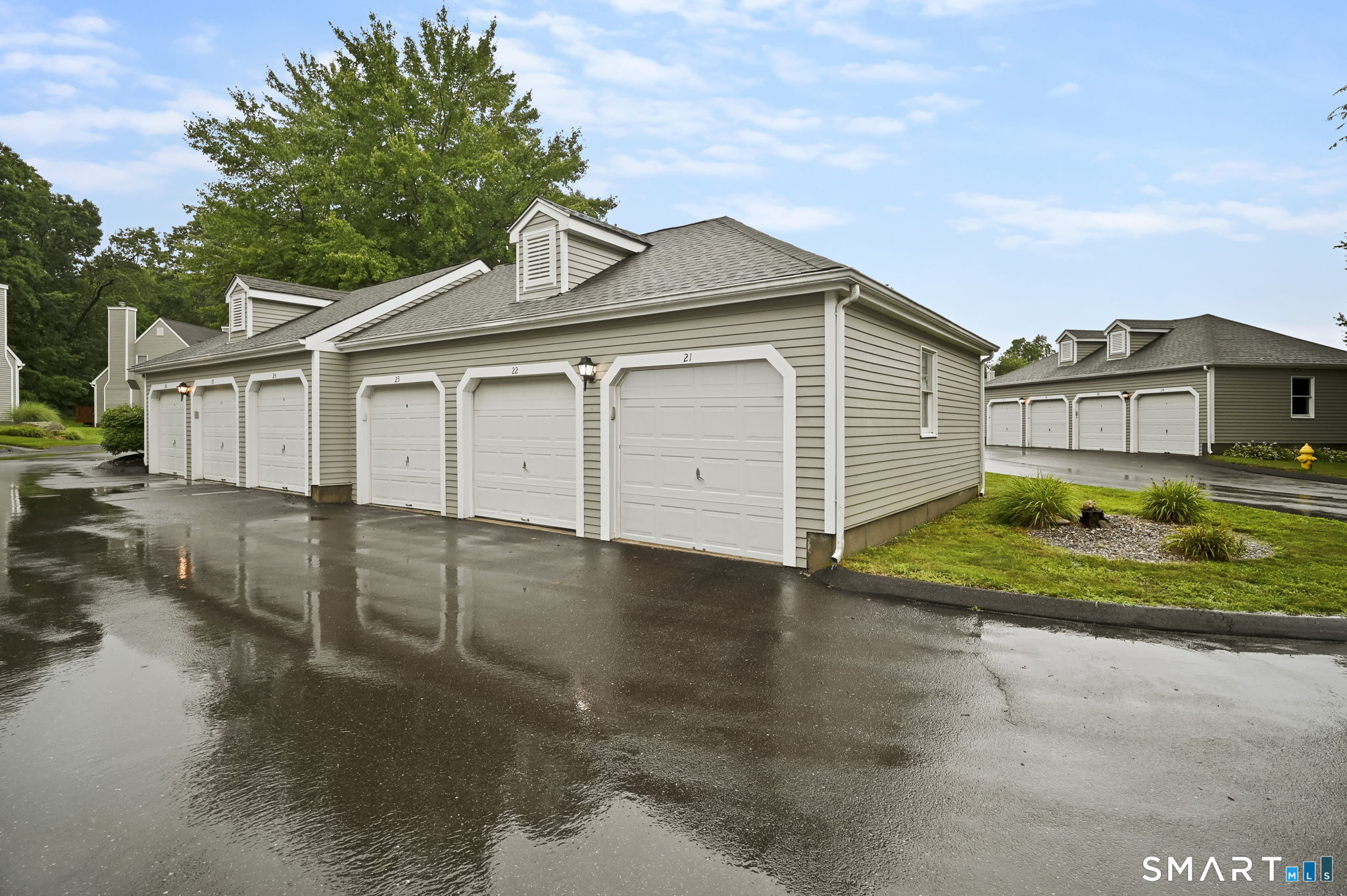 21 South Village Court Branford CT 06405