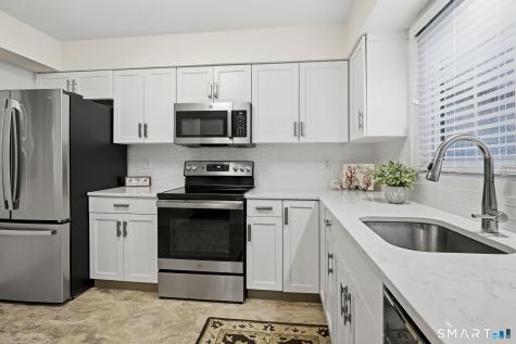21 South Village Court Branford CT 06405