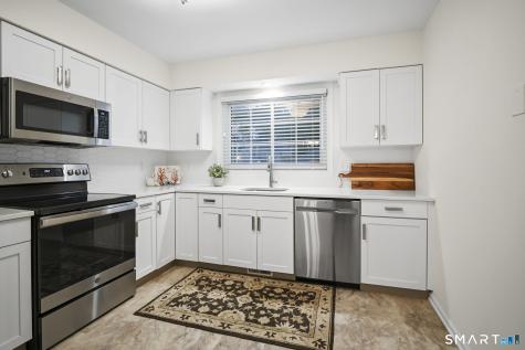 21 South Village Court Branford CT 06405