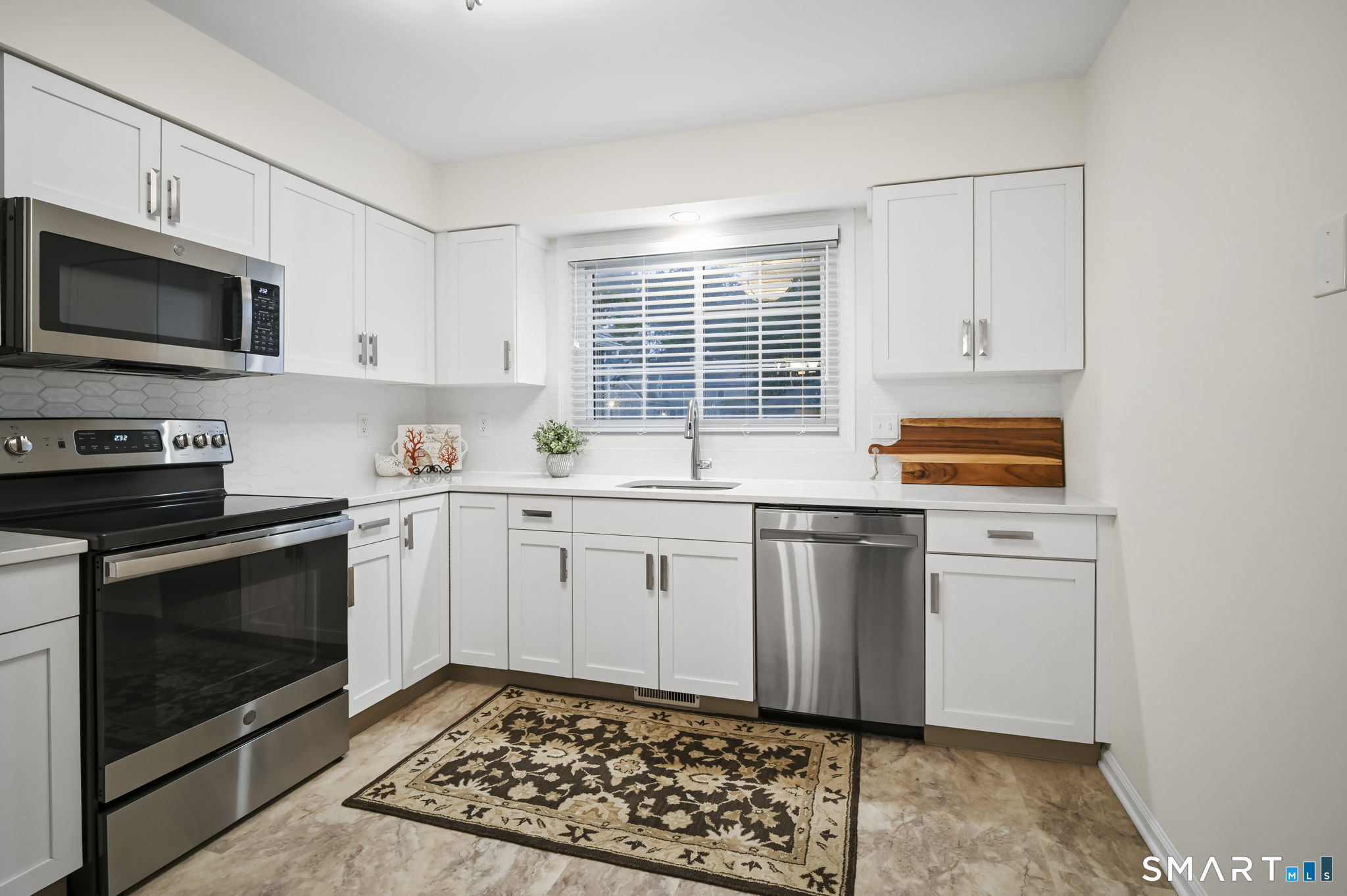 21 South Village Court Branford CT 06405