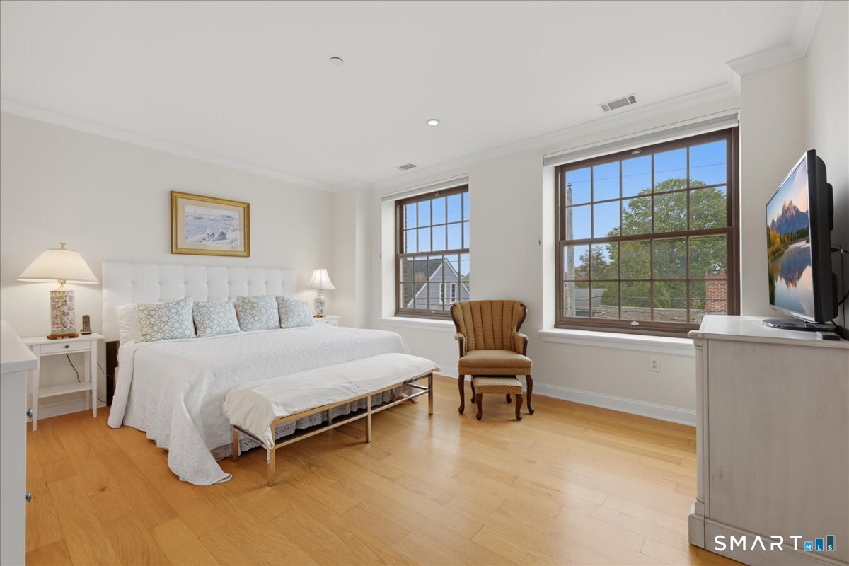 8 Stonington Commons Stonington CT 06378