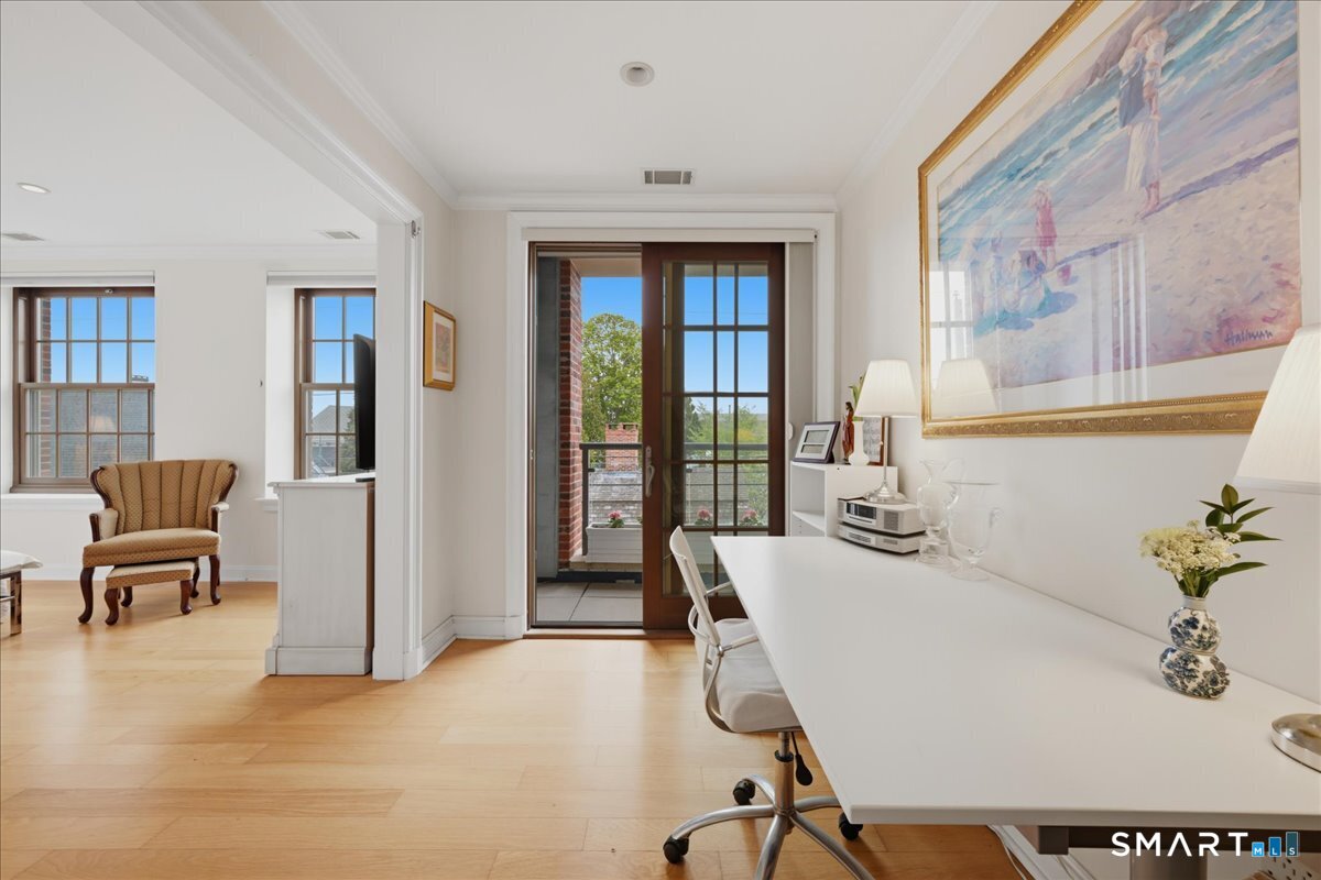 8 Stonington Commons Stonington CT 06378