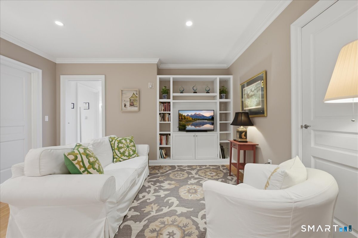 8 Stonington Commons Stonington CT 06378