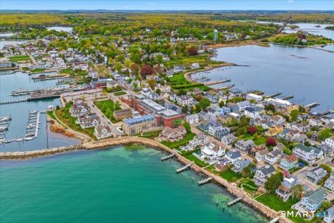8 Stonington Commons Stonington CT 06378