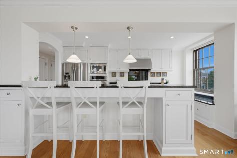 8 Stonington Commons Stonington CT 06378