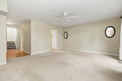 19 Hawthorne Drive New London CT 06320