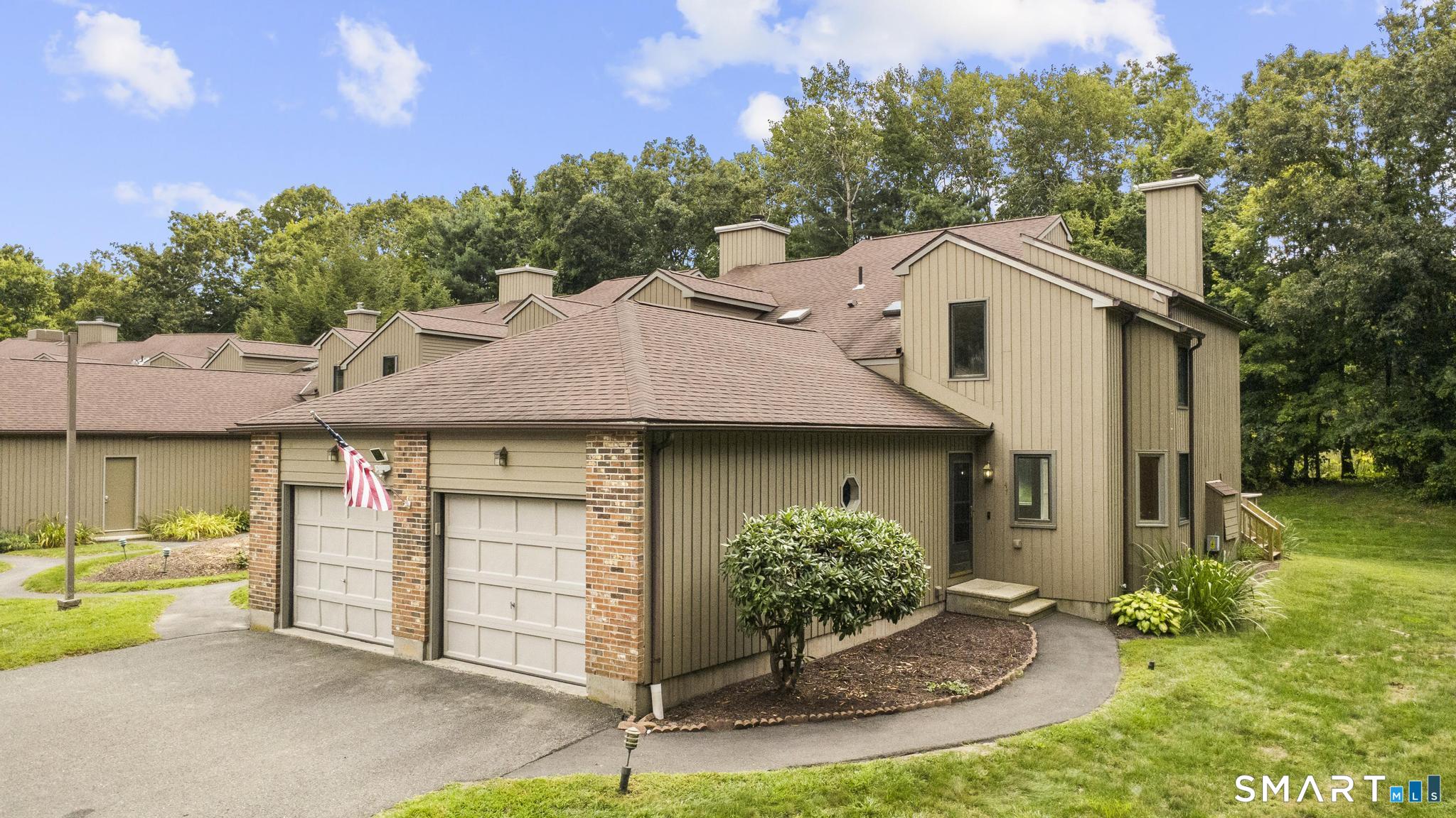 47 Far View Commons Southbury CT 06488
