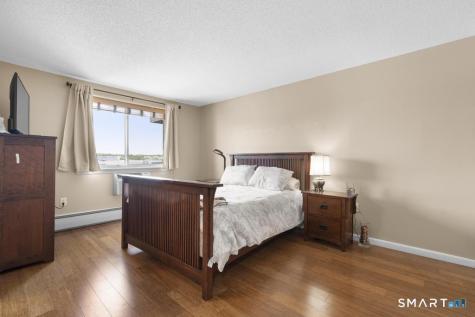 184 Pequot Avenue New London CT 06320