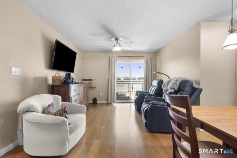 184 Pequot Avenue New London CT 06320