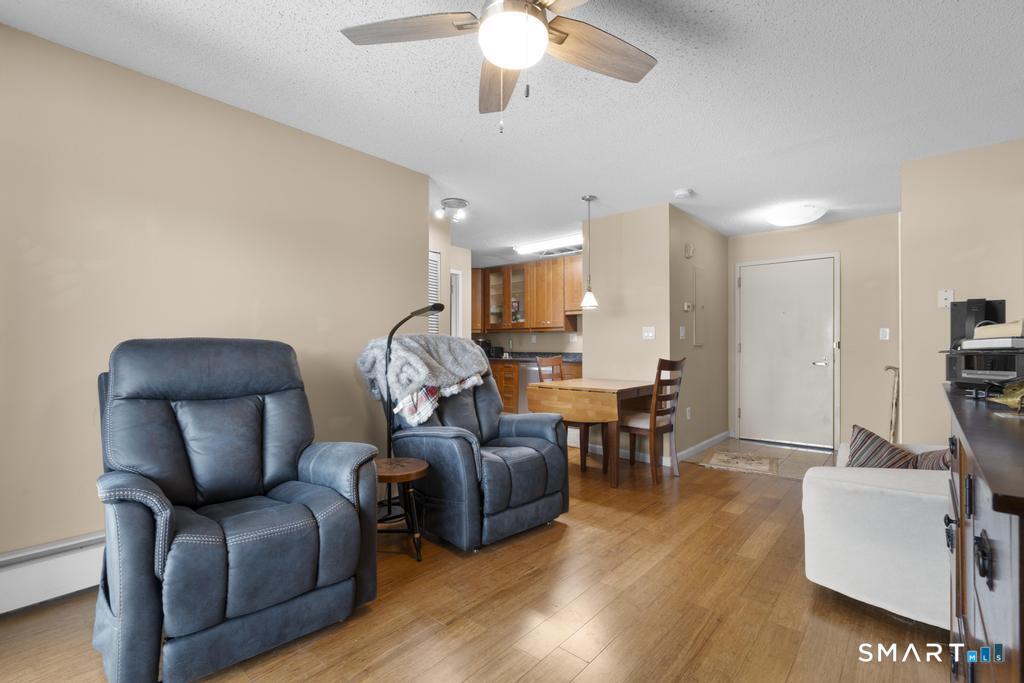 184 Pequot Avenue New London CT 06320