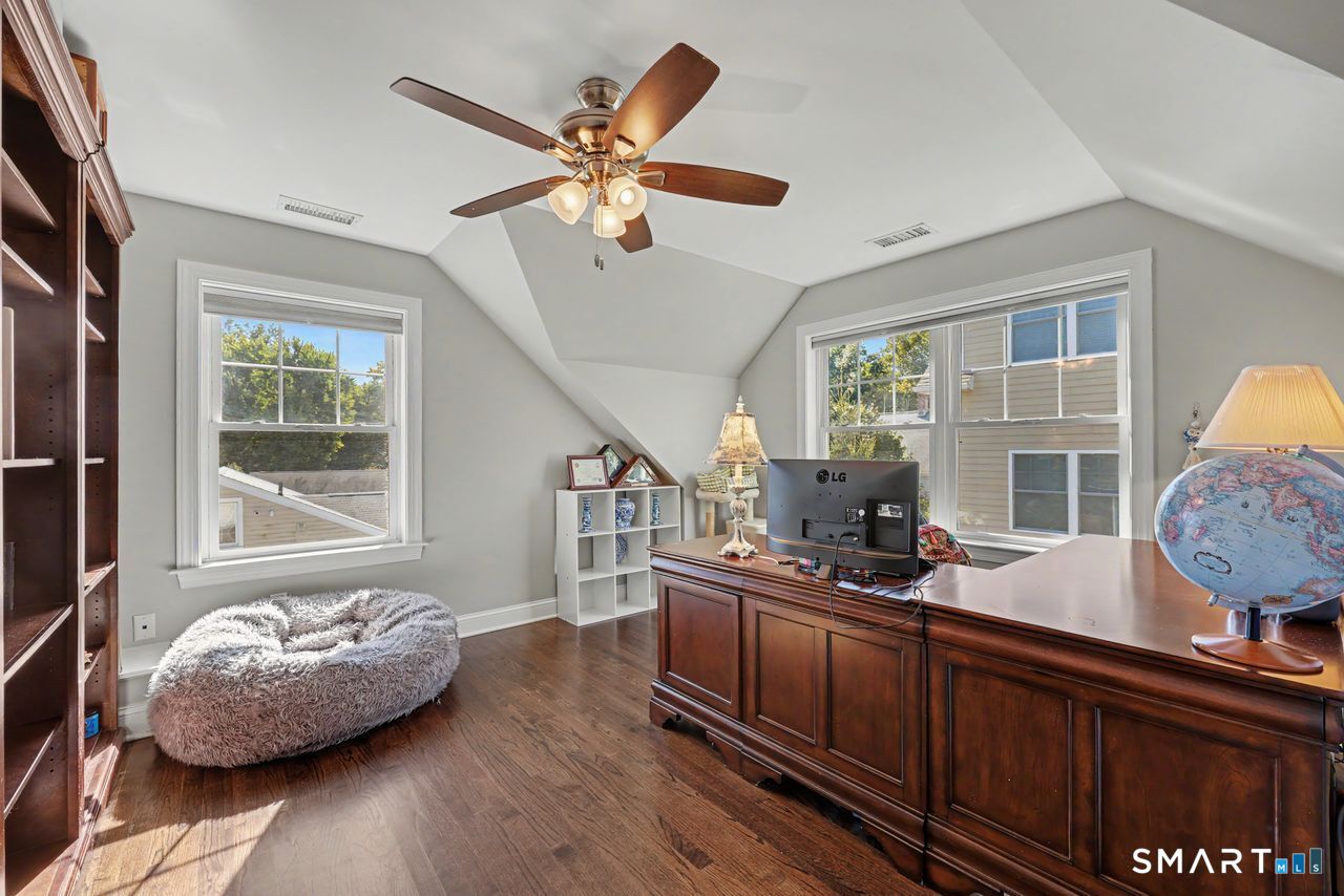 108 Seaside Avenue Stamford CT 06902