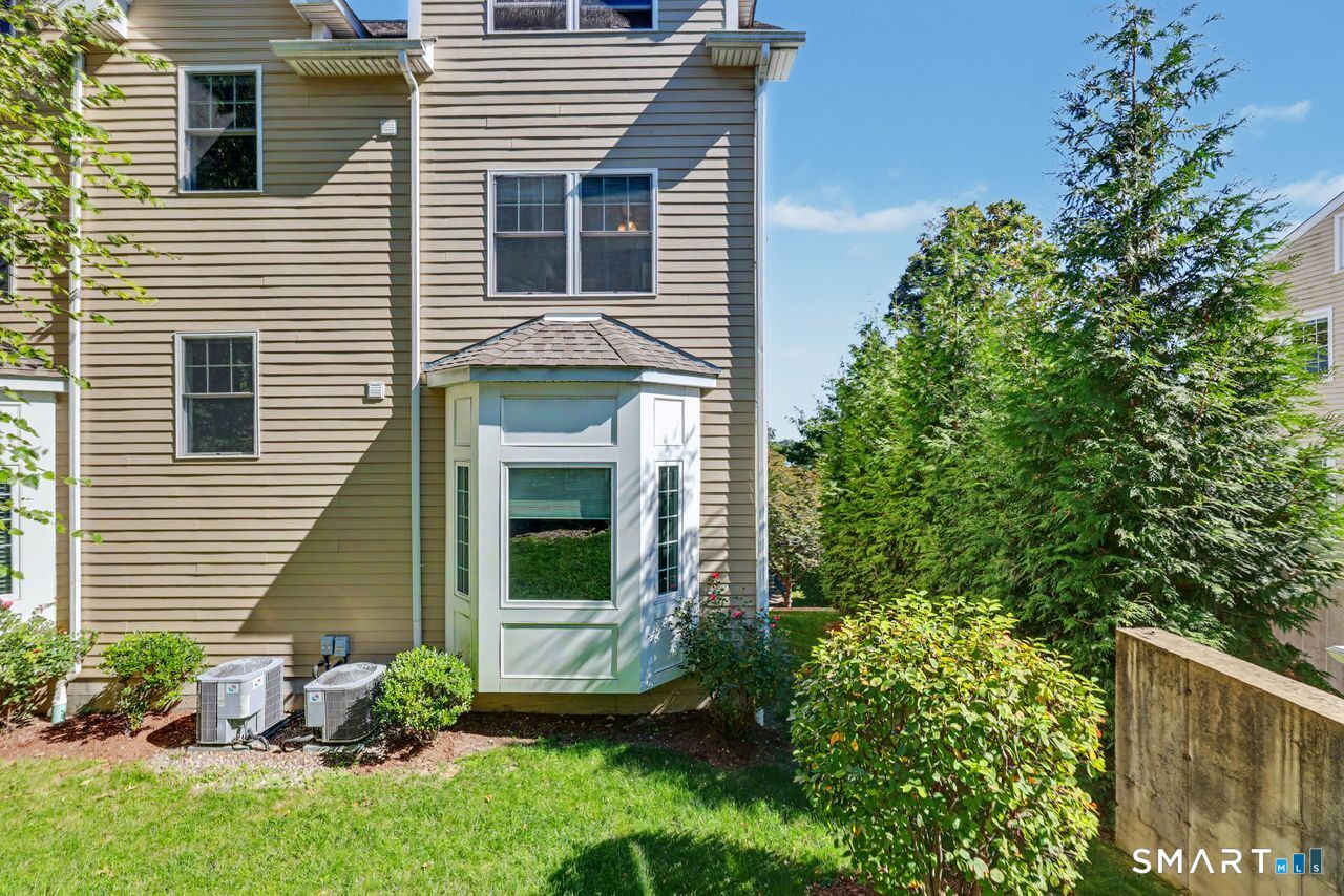 108 Seaside Avenue Stamford CT 06902