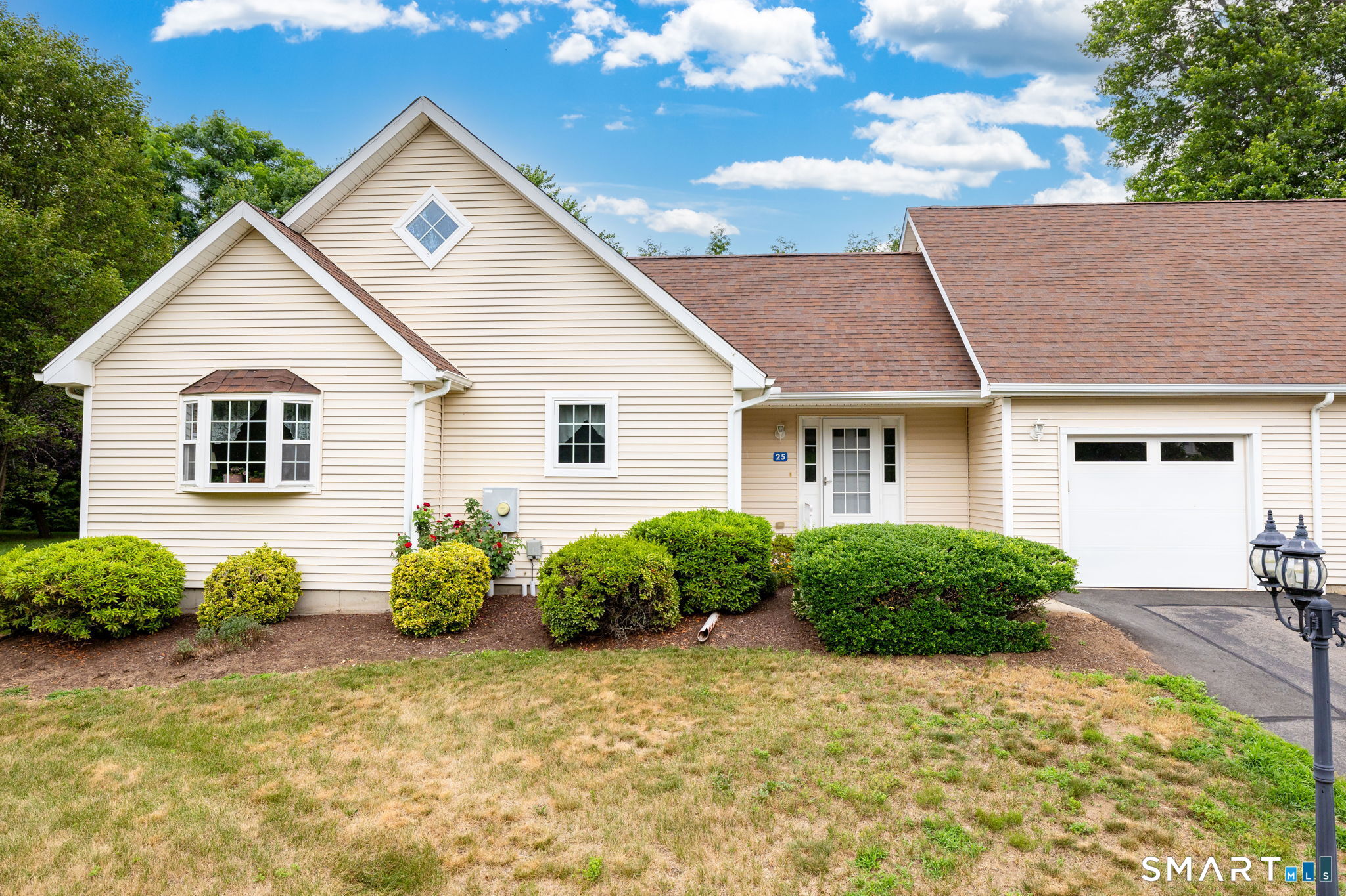 25 Vincent Court East Hartford CT 06108