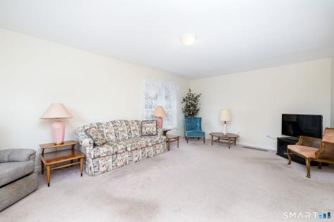 25 Vincent Court East Hartford CT 06108