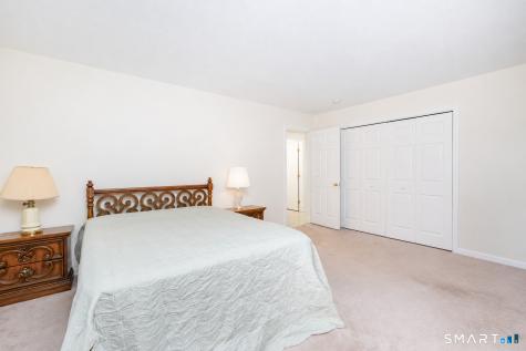 25 Vincent Court East Hartford CT 06108