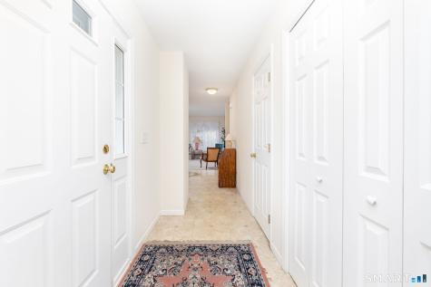 25 Vincent Court East Hartford CT 06108
