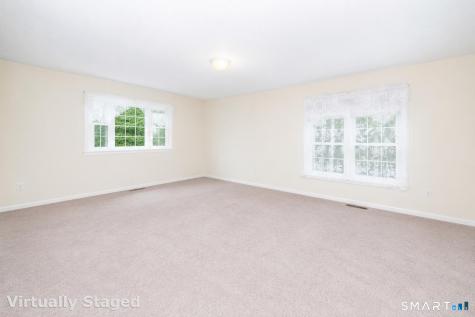 25 Vincent Court East Hartford CT 06108