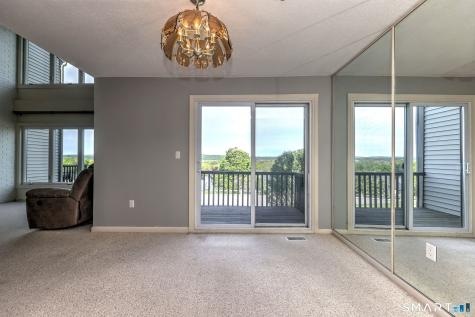 401 Pilgrim Harbor Wallingford CT 06492