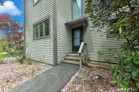 401 Pilgrim Harbor Wallingford CT 06492