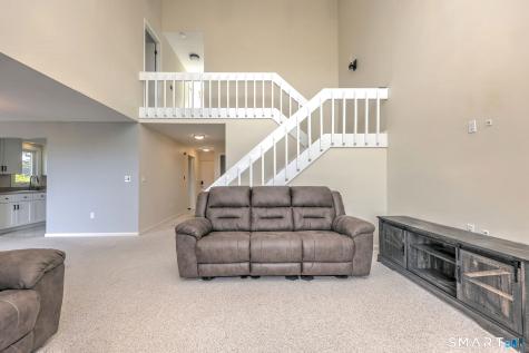 401 Pilgrim Harbor Wallingford CT 06492