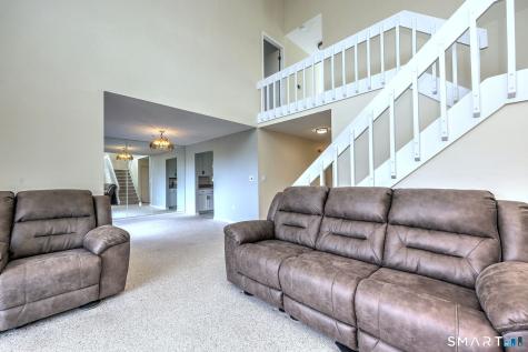 401 Pilgrim Harbor Wallingford CT 06492