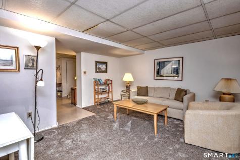 52 Salem Walk Milford CT 06460