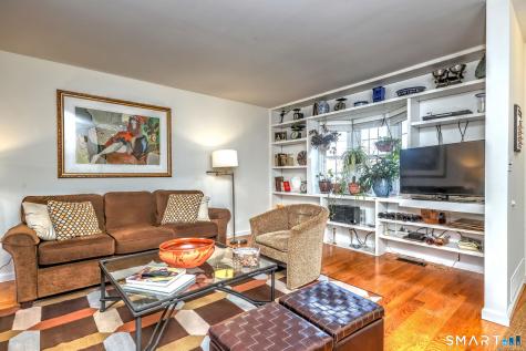 52 Salem Walk Milford CT 06460