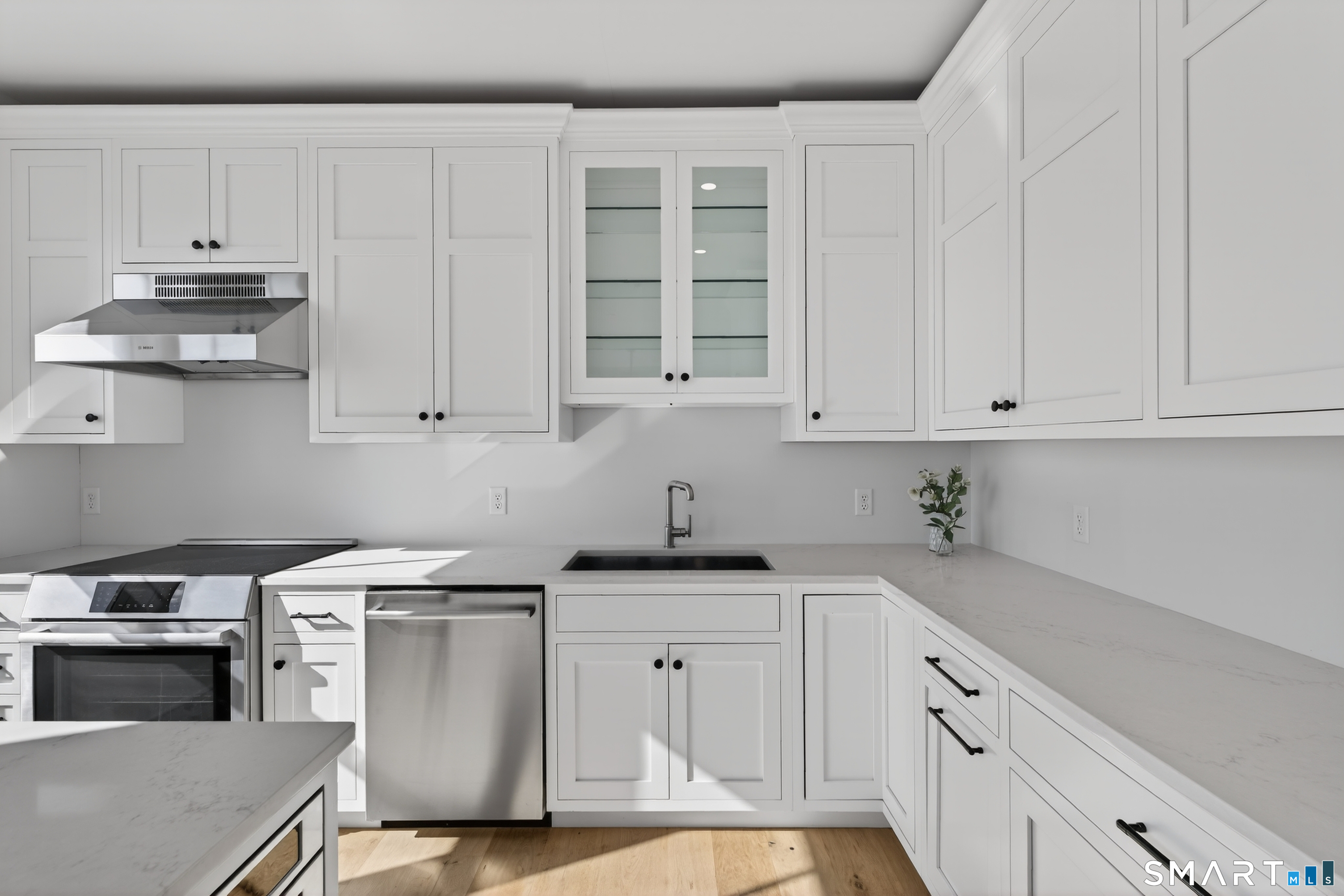 185 Main Street East Lyme CT 06357