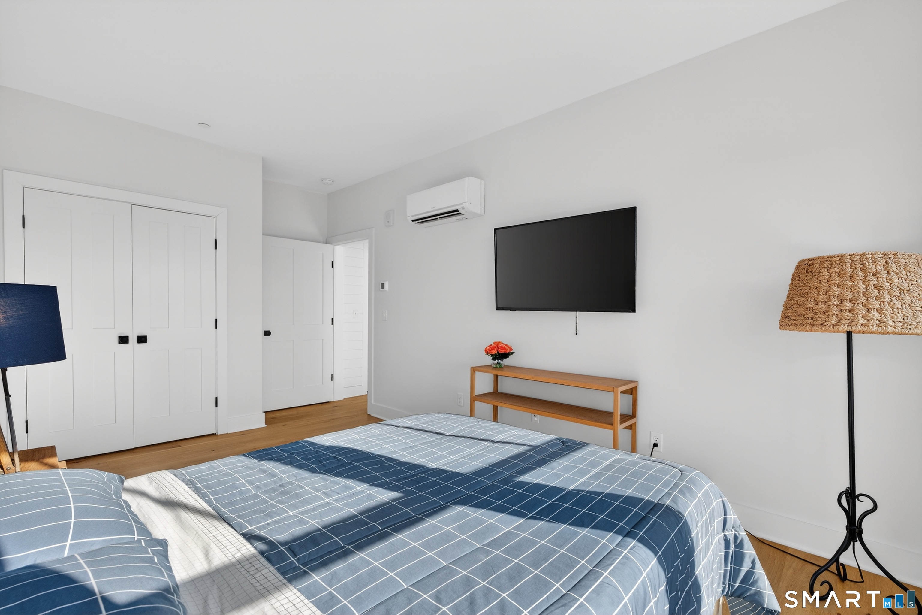 185 Main Street East Lyme CT 06357