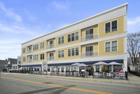 185 Main Street East Lyme CT 06357