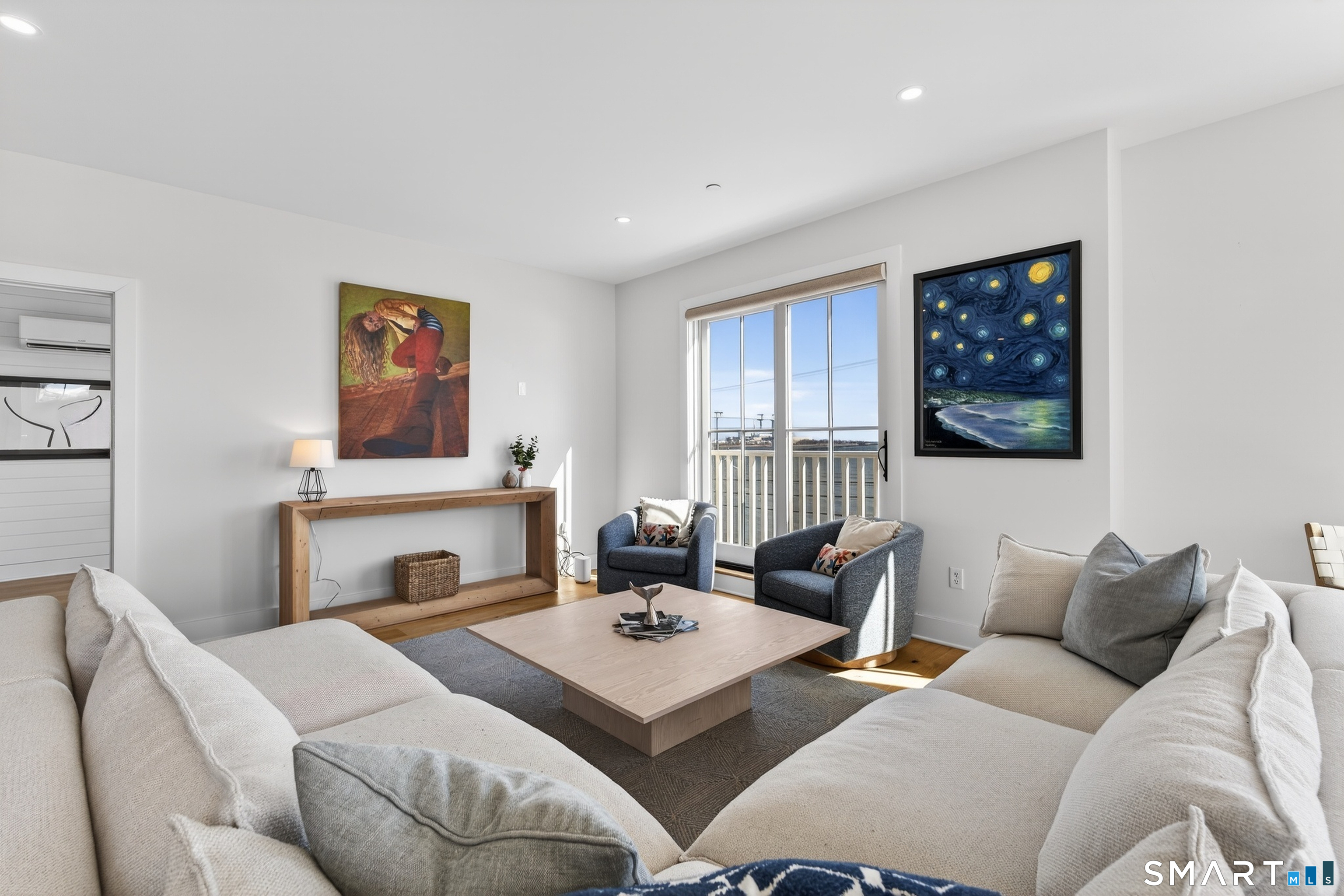 185 Main Street East Lyme CT 06357