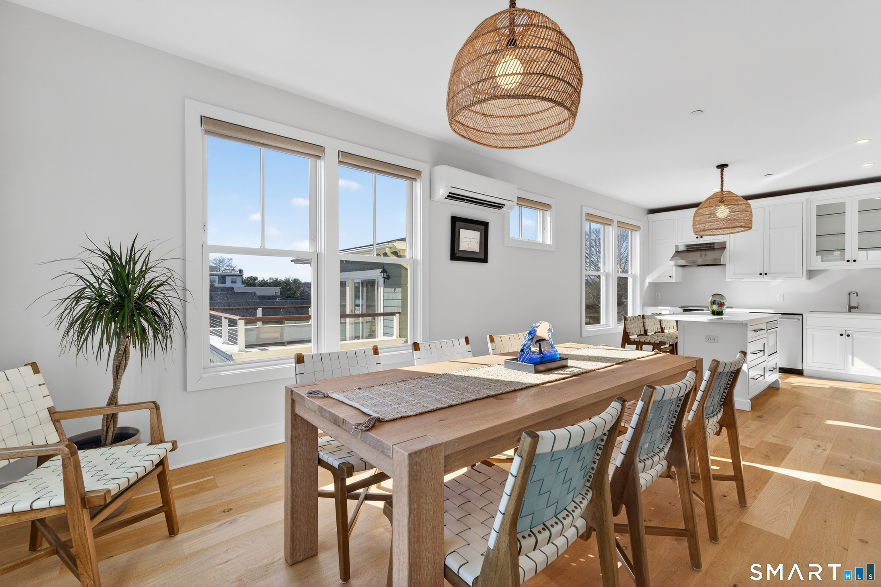 185 Main Street East Lyme CT 06357