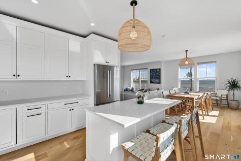 185 Main Street East Lyme CT 06357