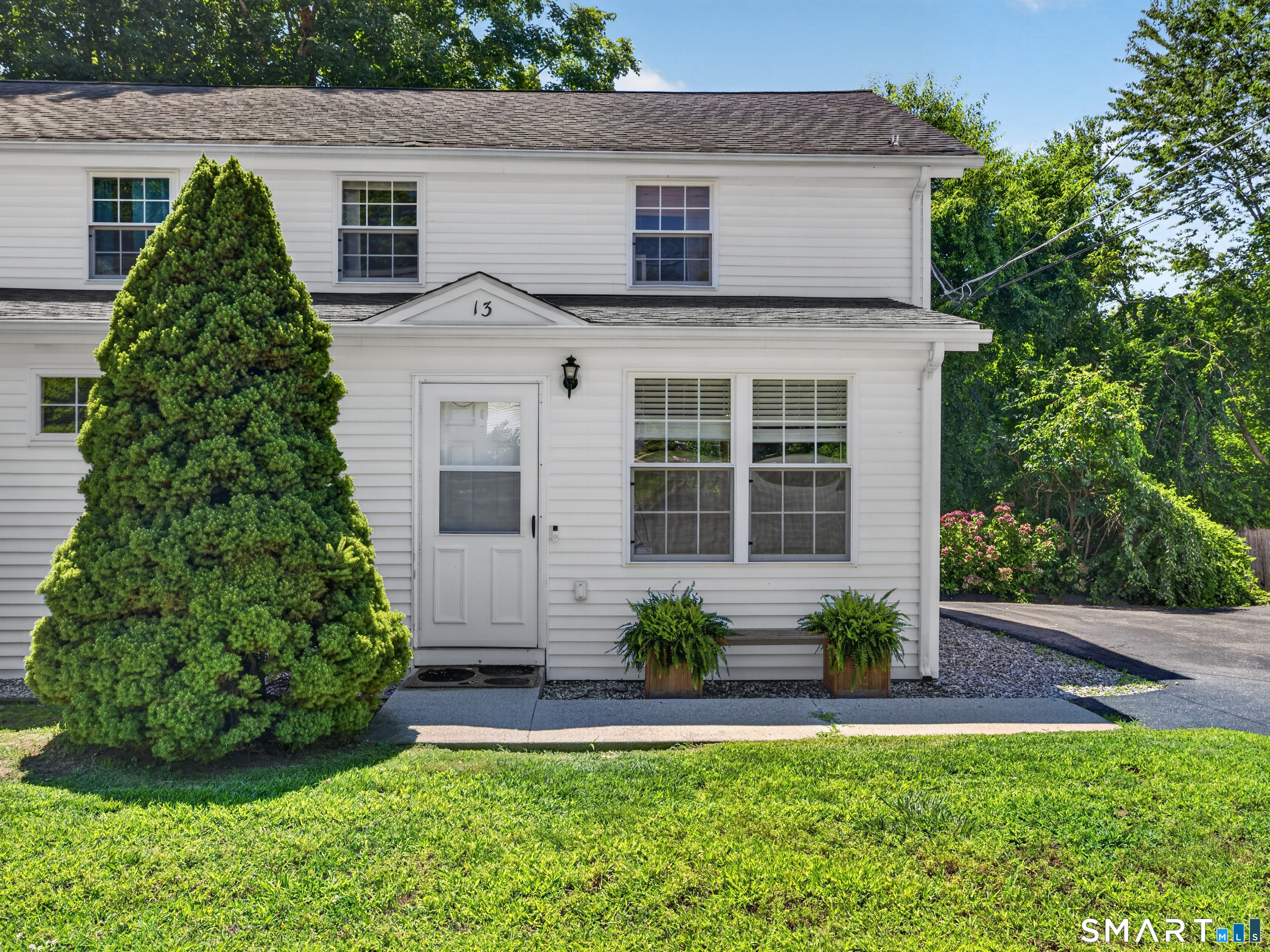 13 Sunnyside East Road Norwich CT 06360