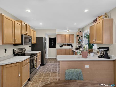 13 Sunnyside East Road Norwich CT 06360