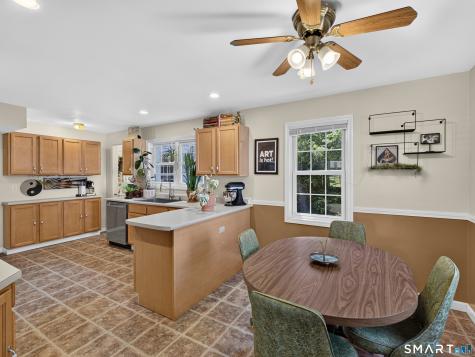 13 Sunnyside East Road Norwich CT 06360