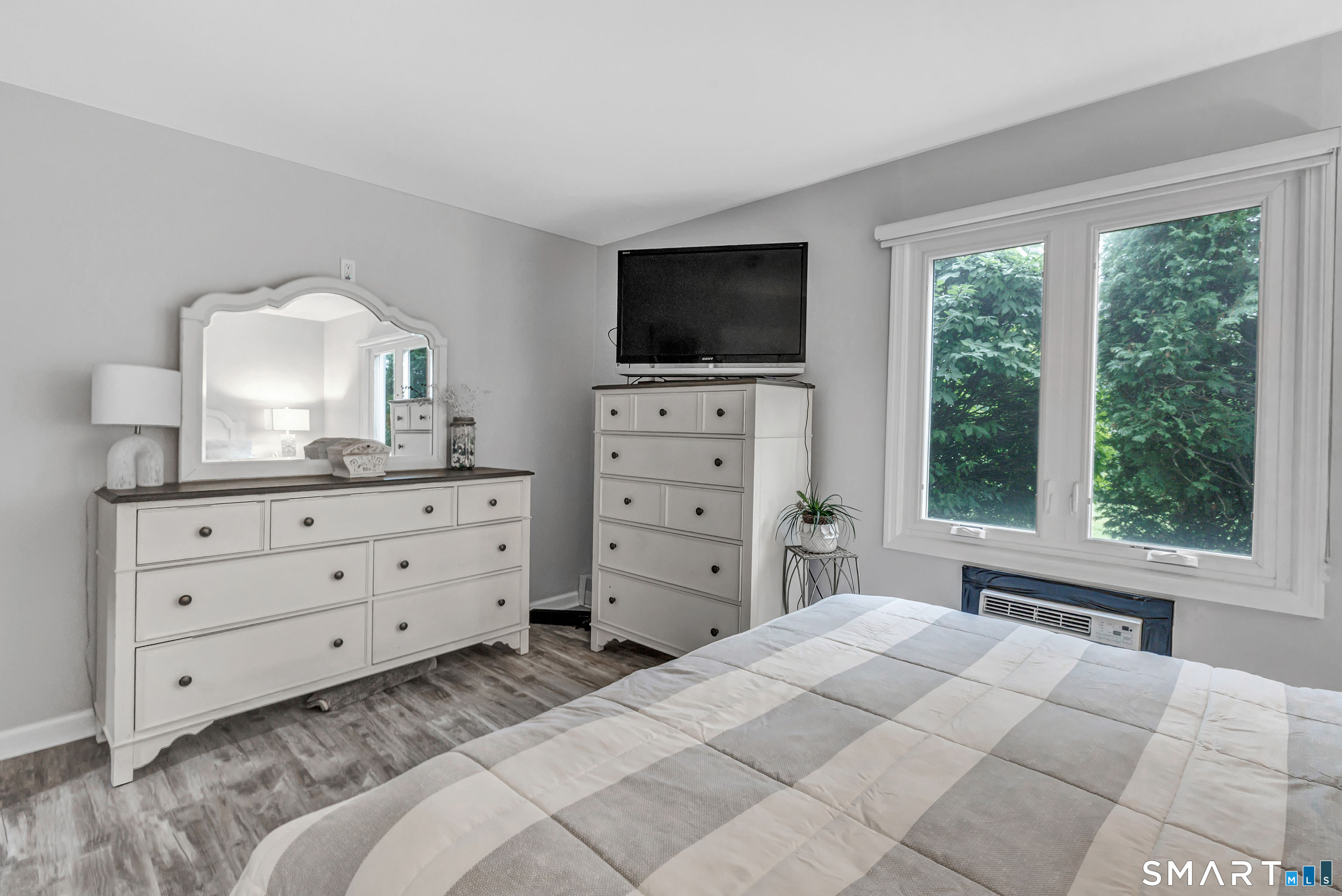 137 Florence Road Branford CT 06405