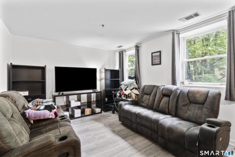 234 Judd Square Wallingford CT 06492