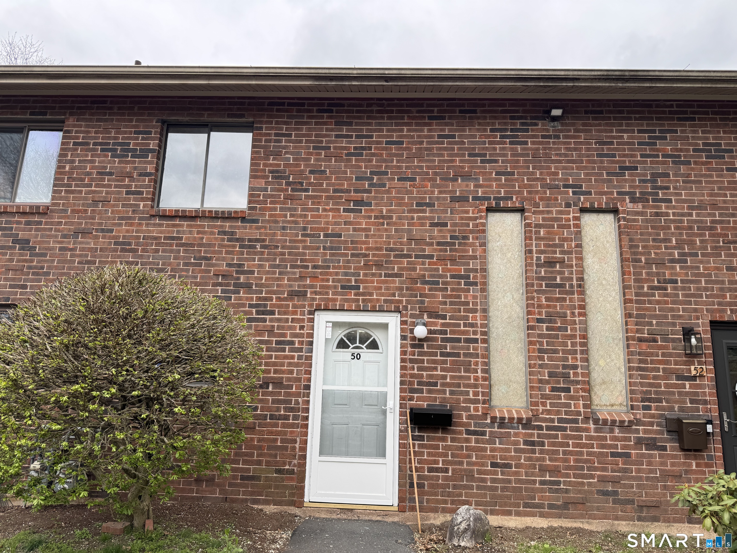 50 Wakefield Circle East Hartford CT 06118