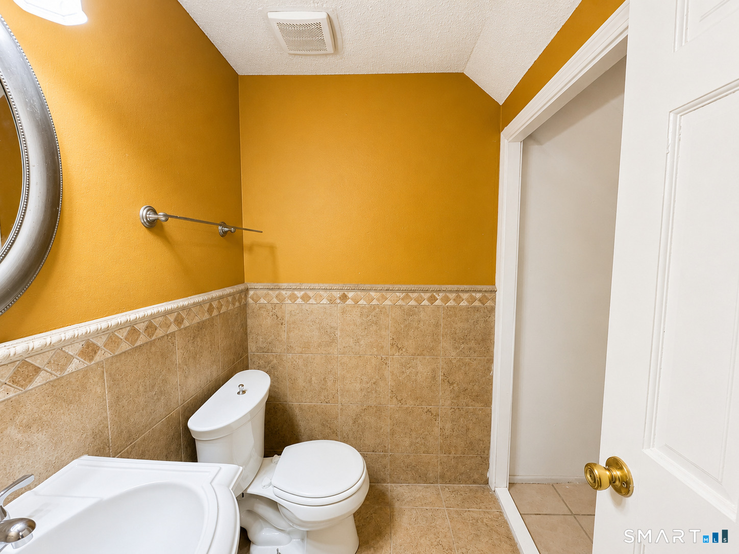 50 Wakefield Circle East Hartford CT 06118