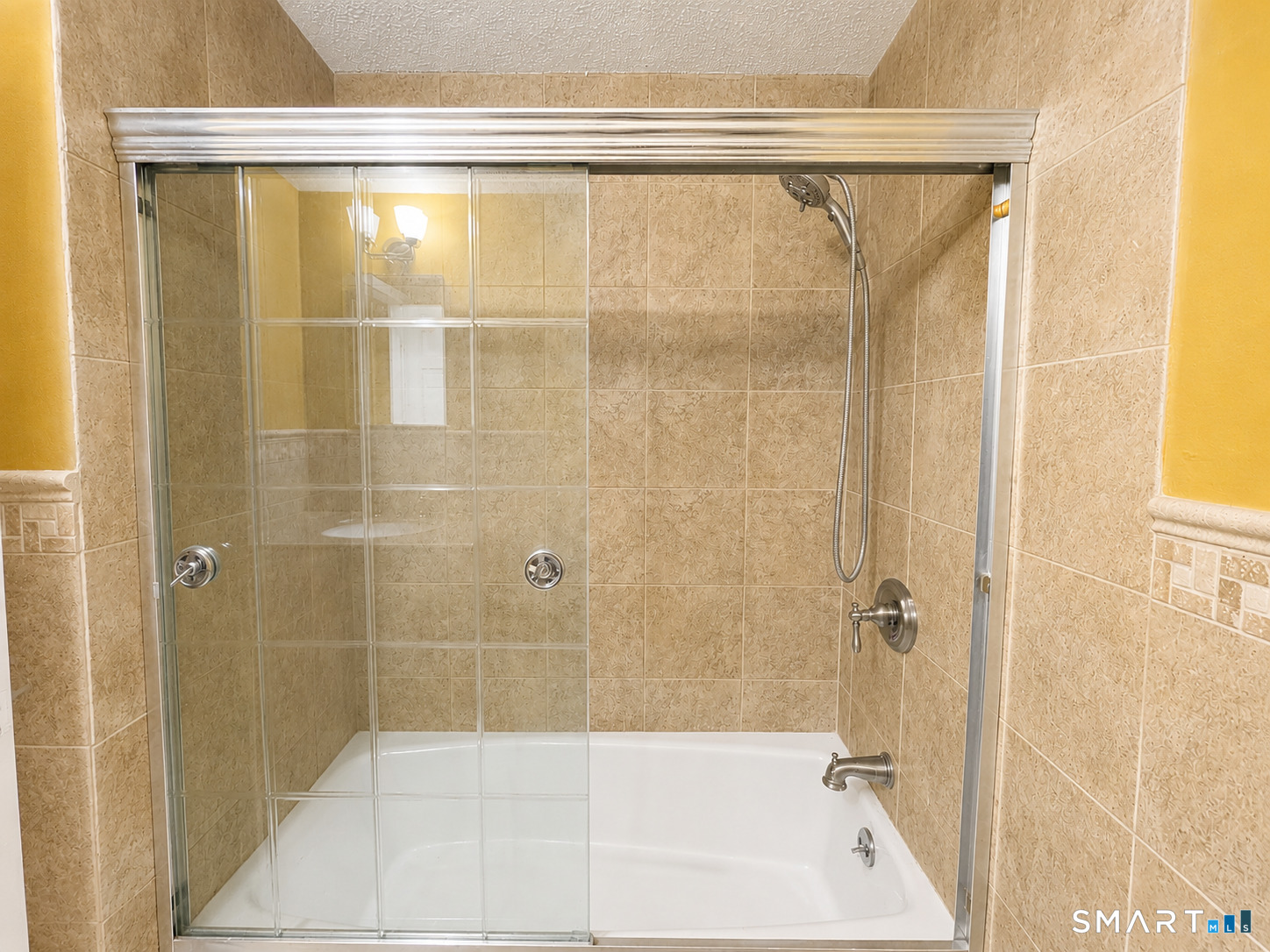 50 Wakefield Circle East Hartford CT 06118