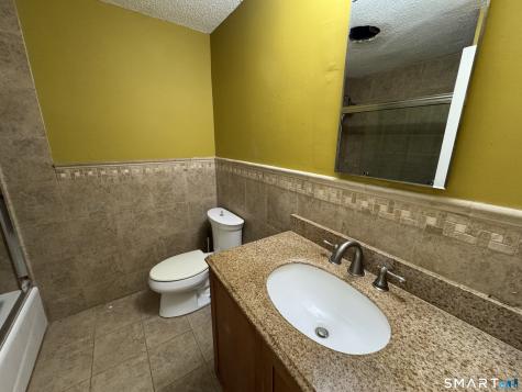 50 Wakefield Circle East Hartford CT 06118