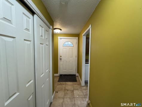 50 Wakefield Circle East Hartford CT 06118