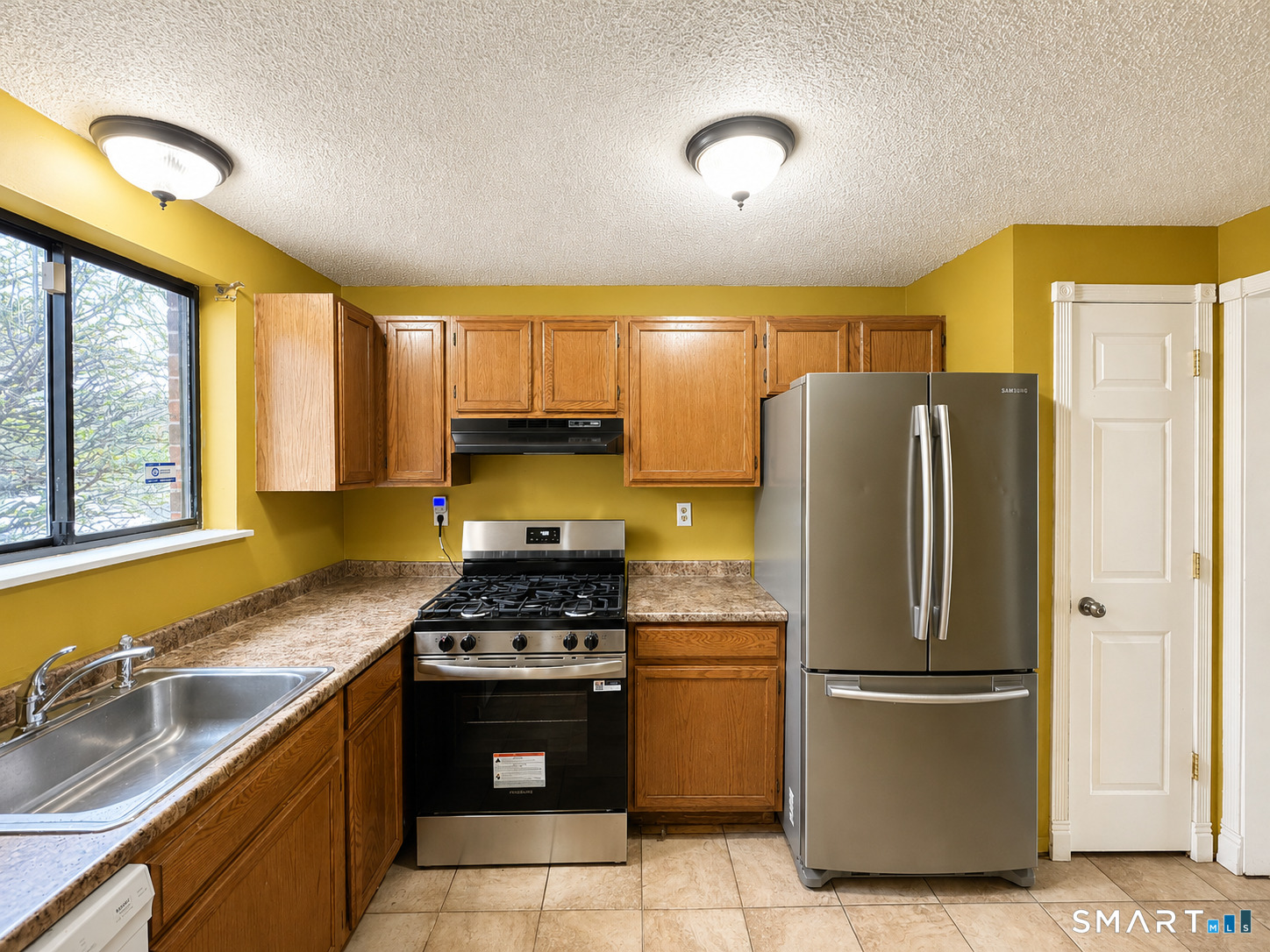 50 Wakefield Circle East Hartford CT 06118