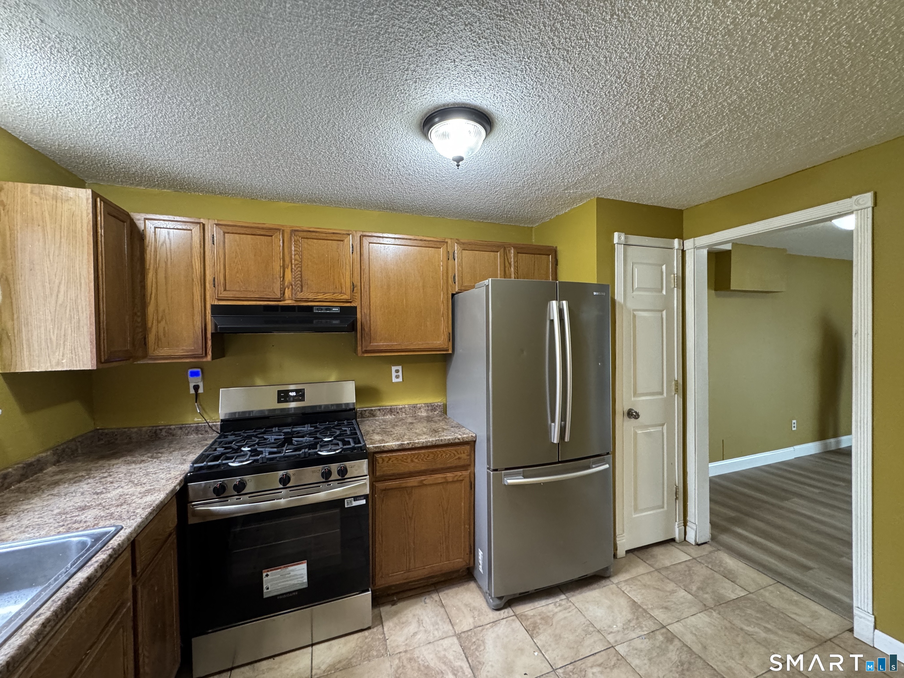 50 Wakefield Circle East Hartford CT 06118