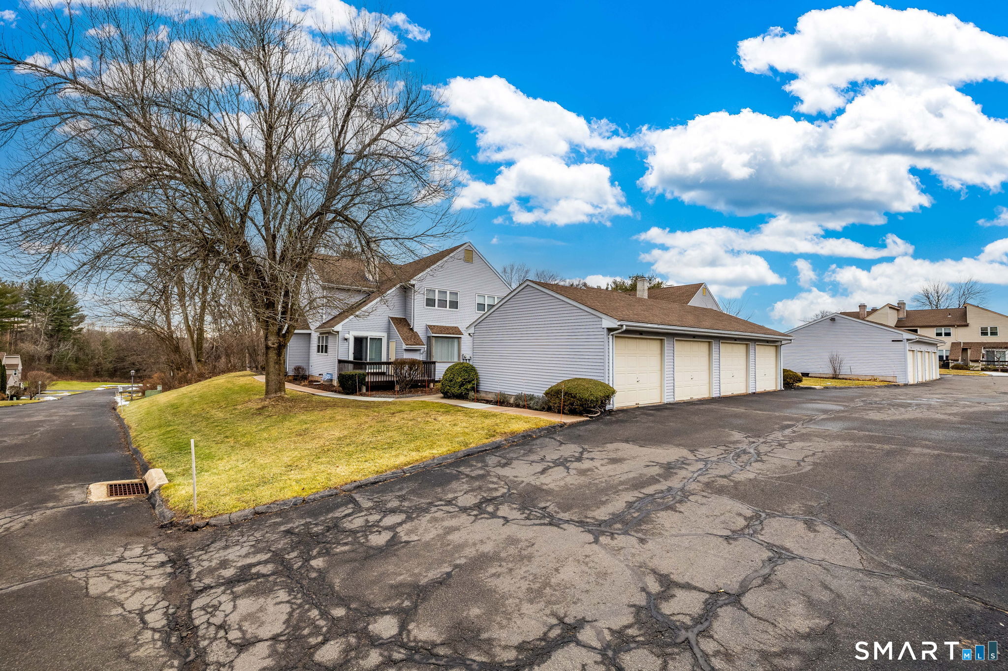 27 Folkstone Road East Windsor CT 06016