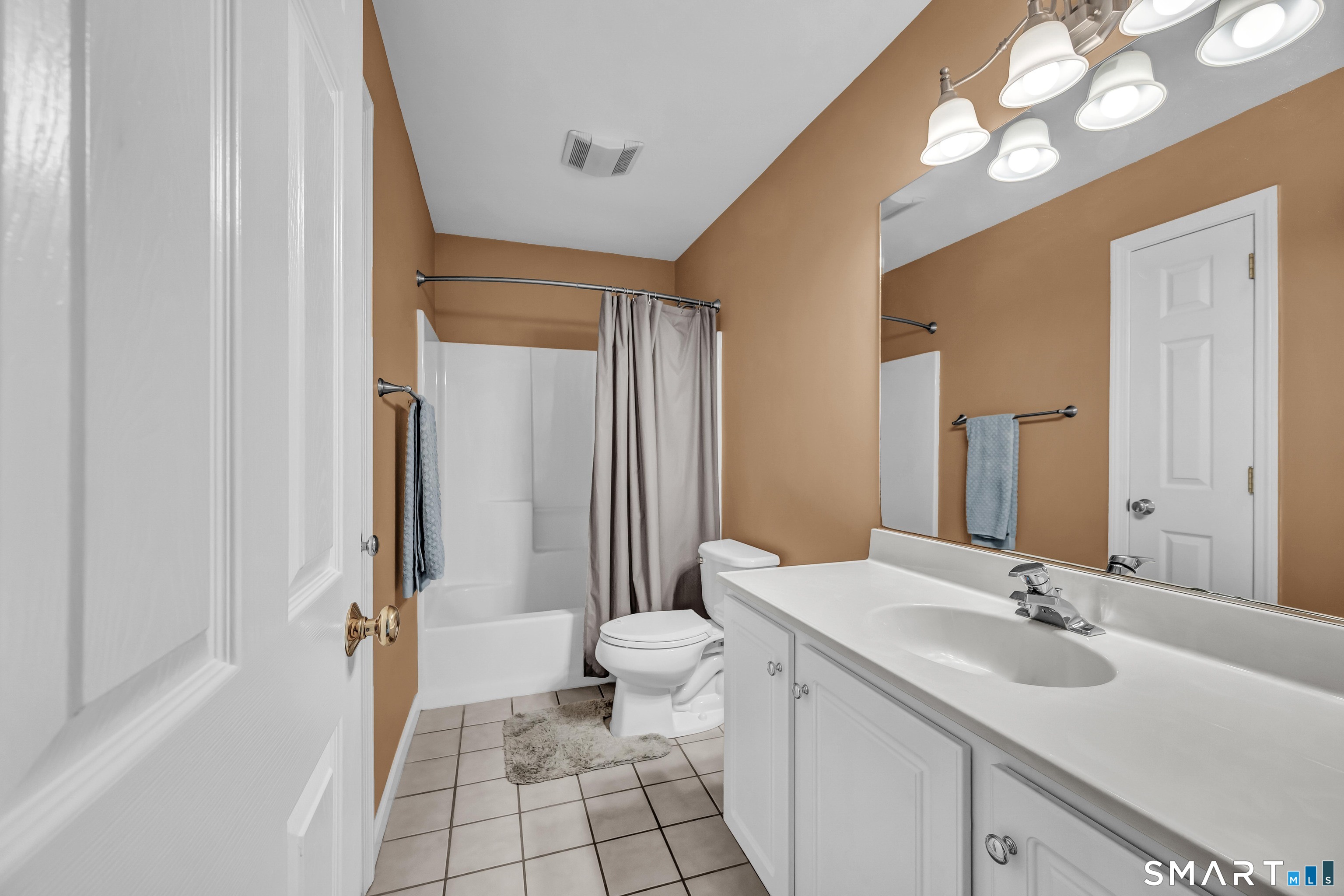 45 Pocono Lane Danbury CT 06810