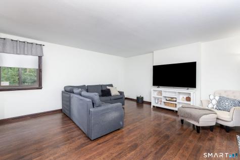 36 Northampton Lane Plainville CT 06062