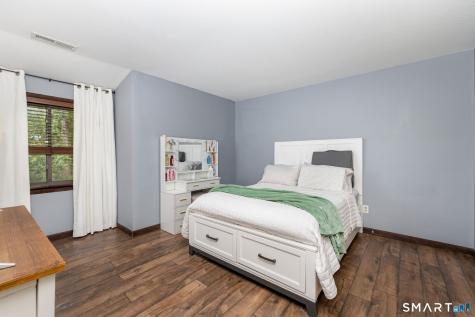 36 Northampton Lane Plainville CT 06062
