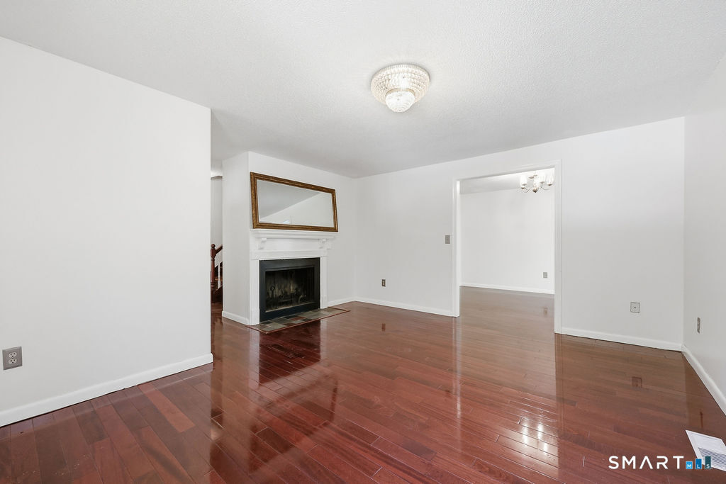 13 Dutton Place Way Glastonbury CT 06033